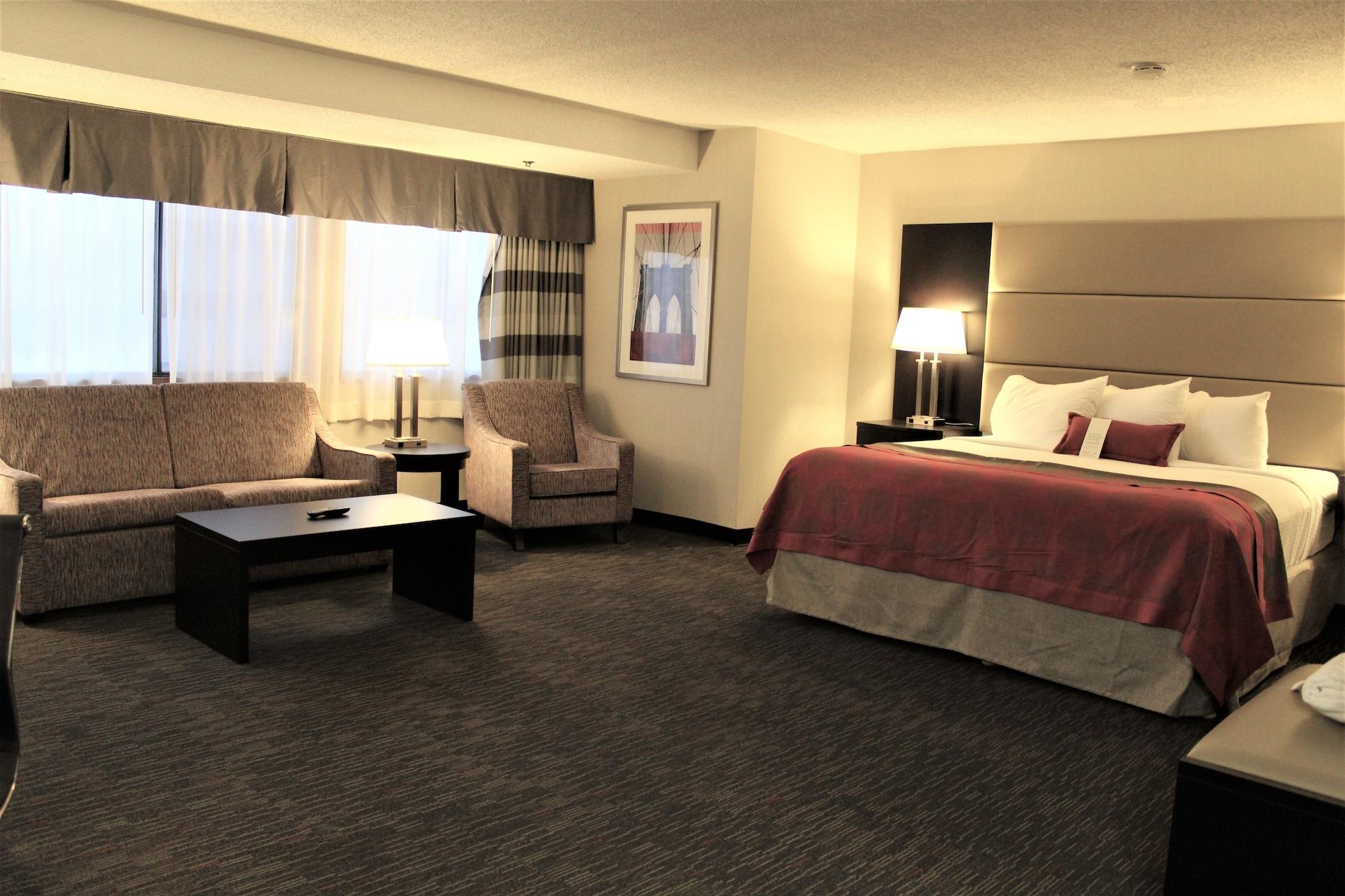 Ramada Plaza By Wyndham Regina Downtown Hotel Exterior photo